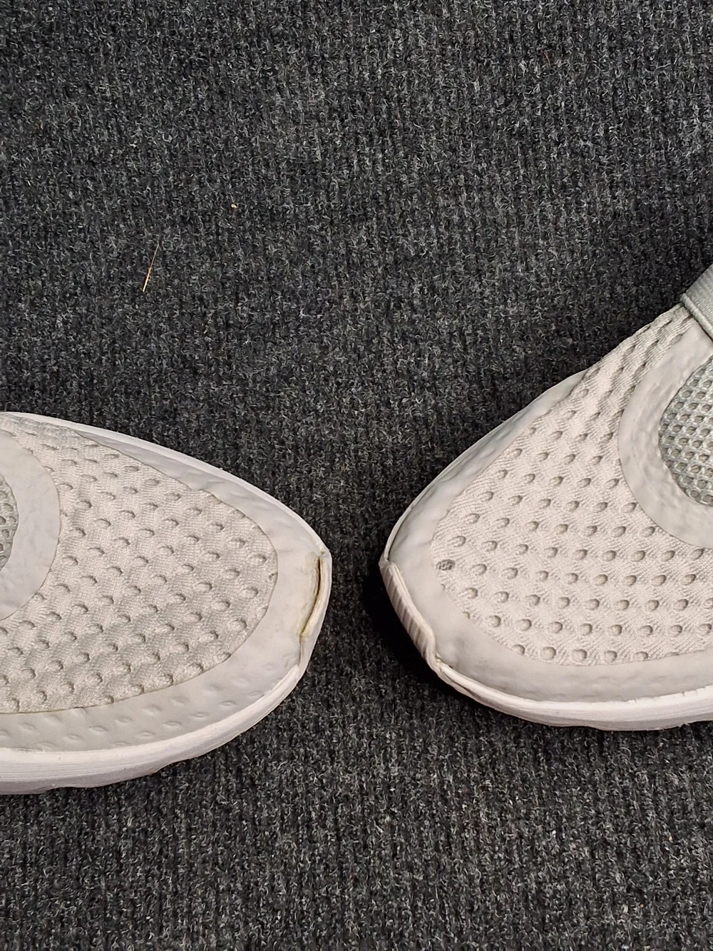 Sorel Slip-On Sneakers in Light Gray